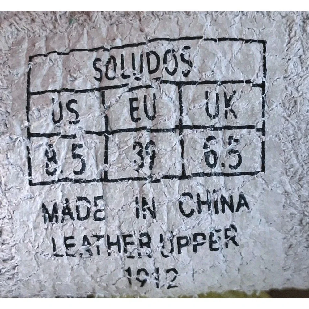 Soludos left shoe